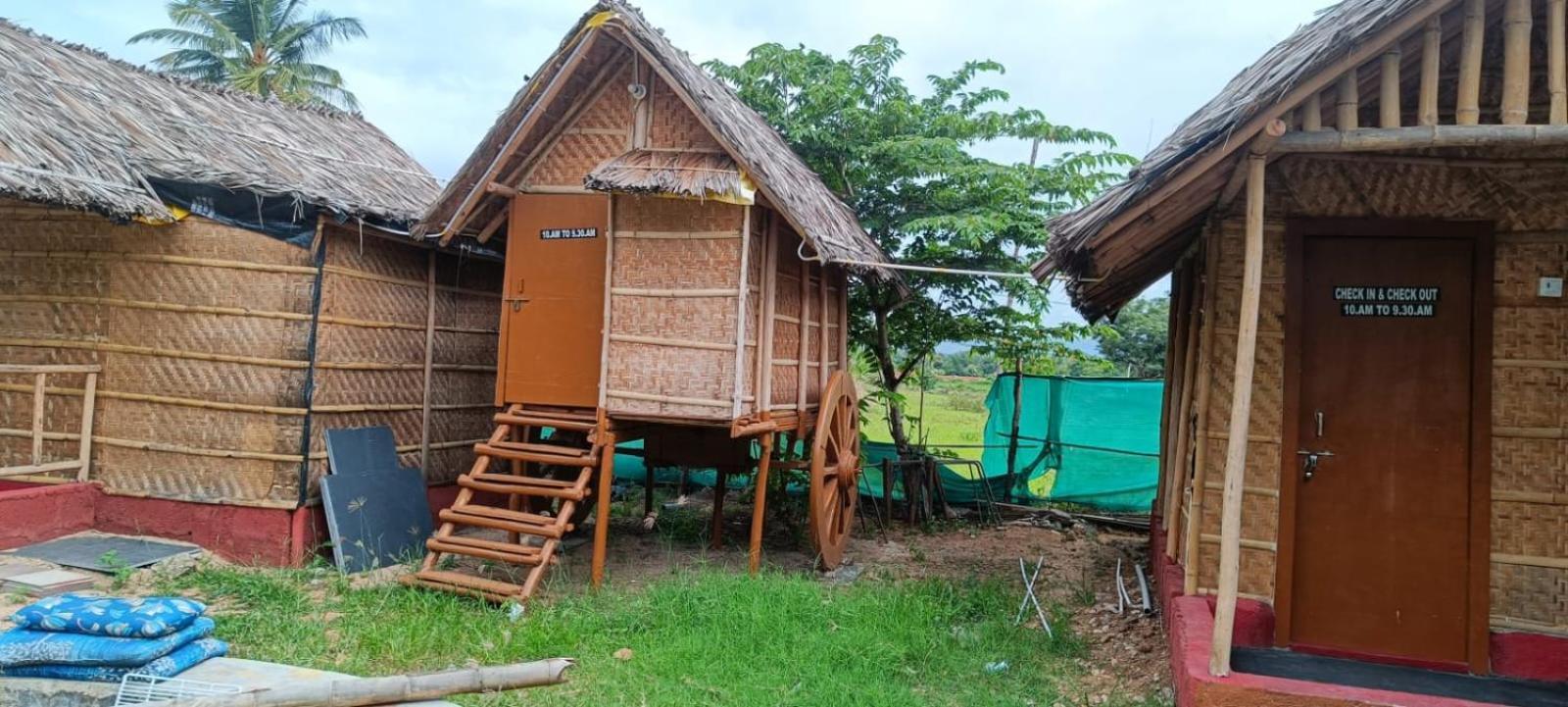 ホテル Hampi Wildstone エクステリア 写真