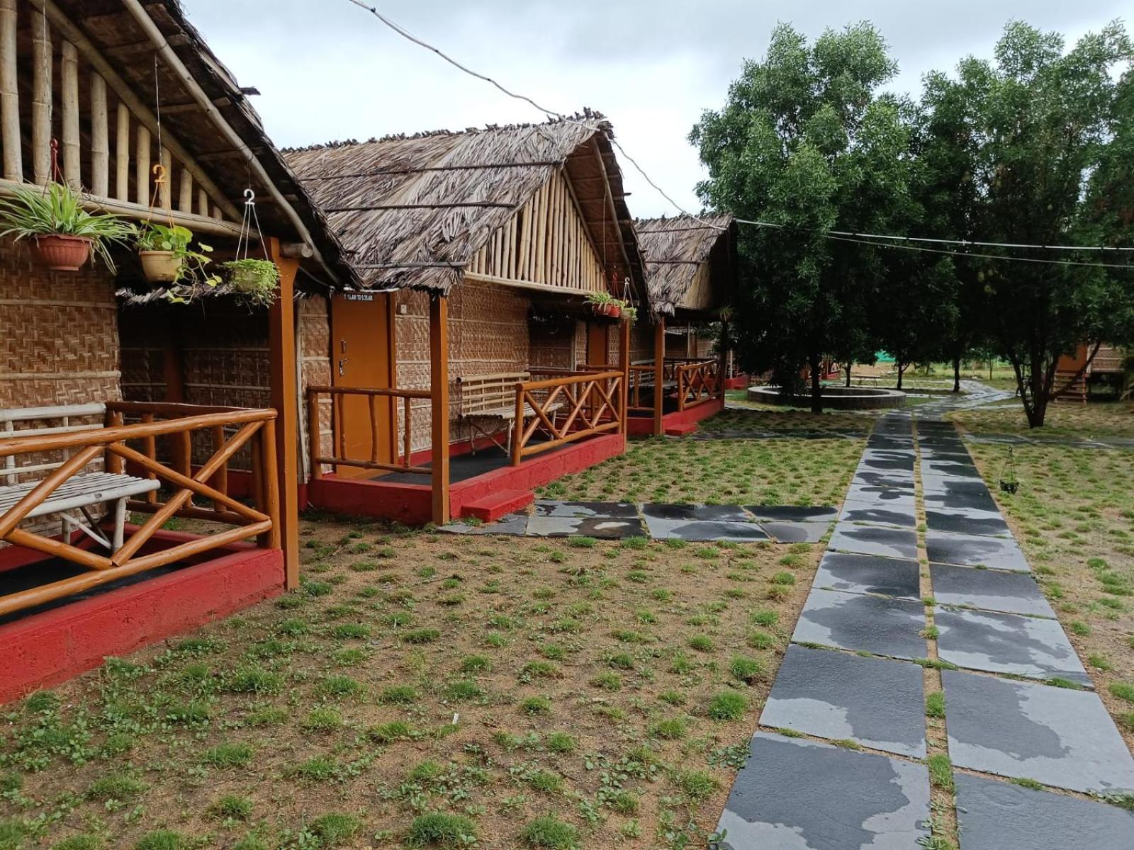 ホテル Hampi Wildstone エクステリア 写真