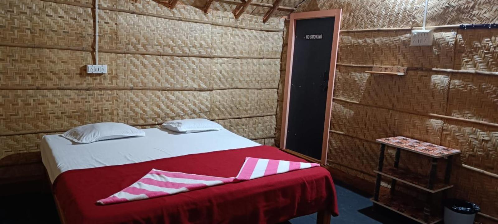 ホテル Hampi Wildstone エクステリア 写真